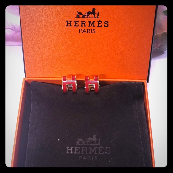 1HR sale⭐️Hermes (red) H pop lacquer earrings - Picture 2 of 8
